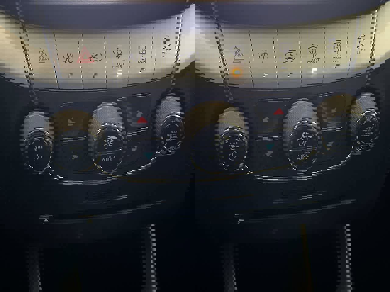 Used 2019 Dodge Journey GT image 19