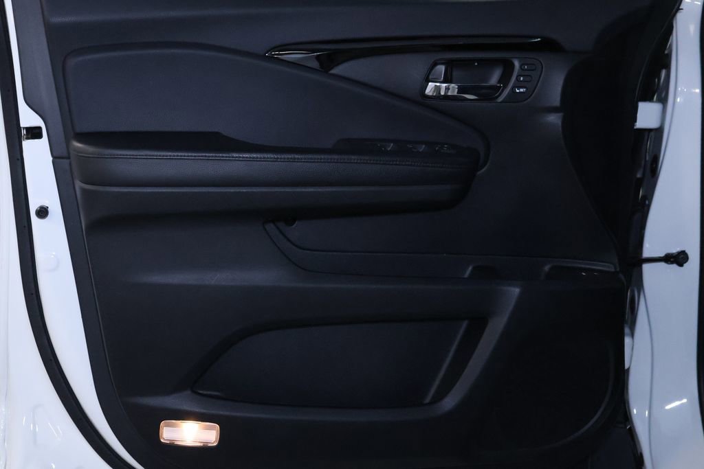 Used 2021 Honda Passport Elite image 13