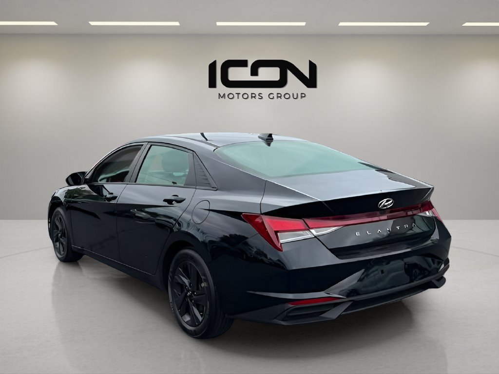 Used 2021 Hyundai Elantra SEL FWD image 3