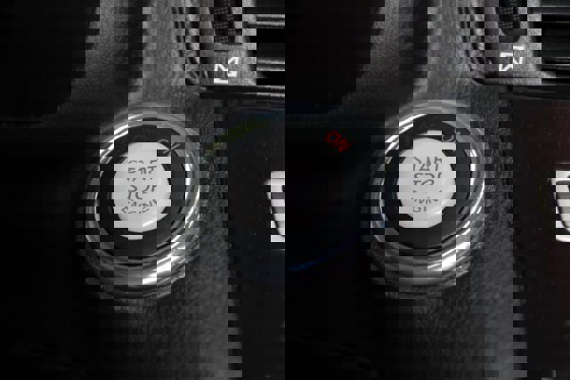 Used 2012 INFINITI M56 x w/ Deluxe Touring Pkg image 17