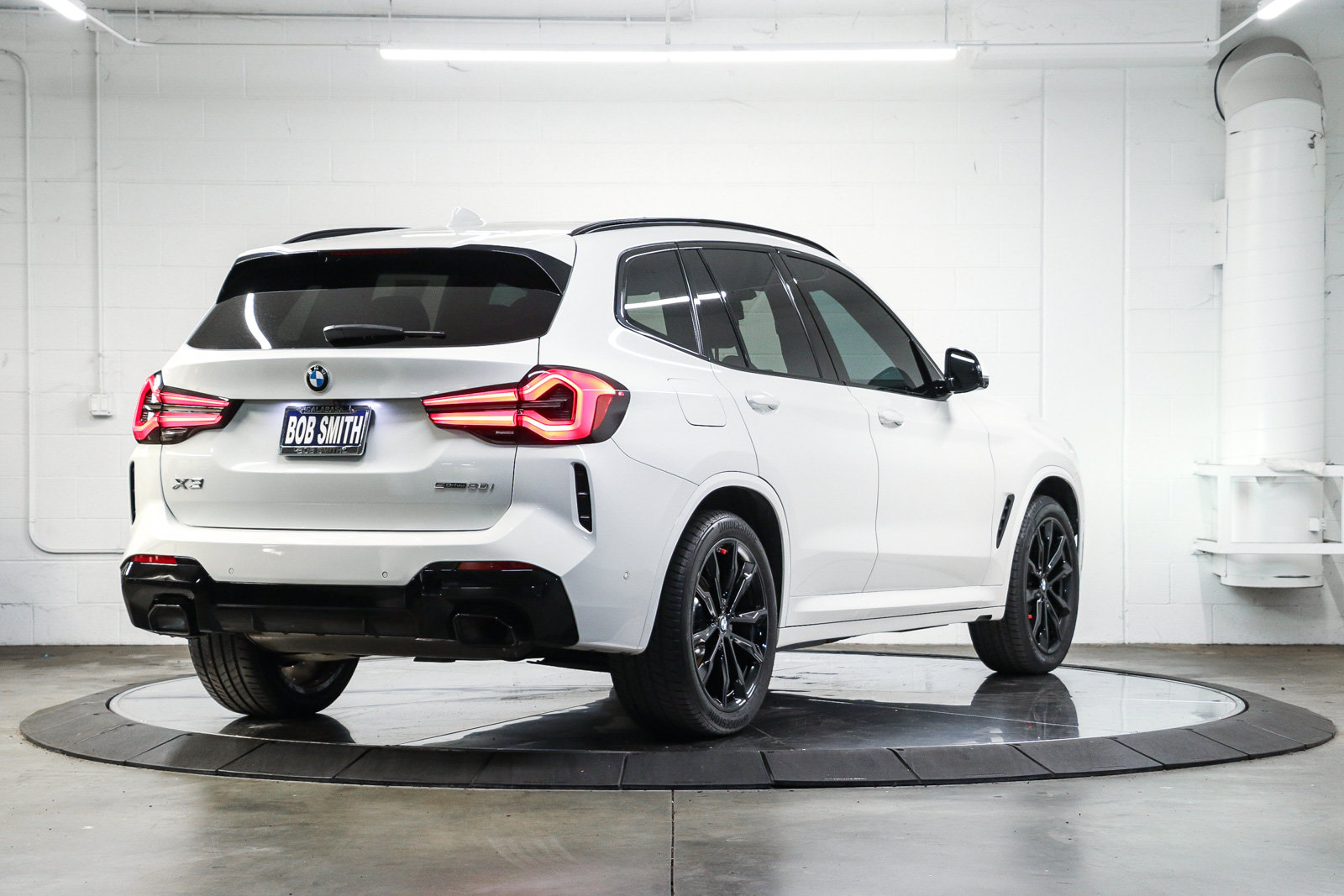 Certified 2024 BMW X3 sDrive30i w/ Premium Package RWD image 6