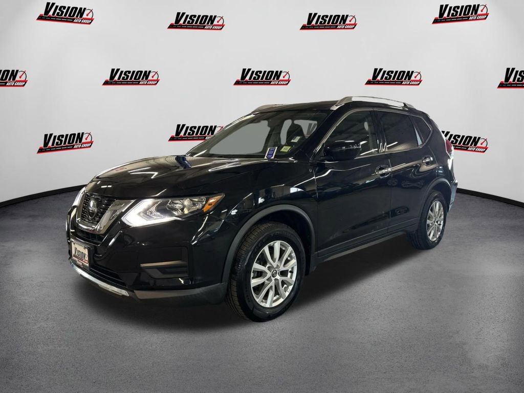 Used 2019 Nissan Rogue SV image 1