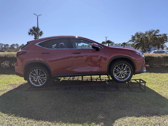Used 2022 Lexus NX 350h AWD image 2