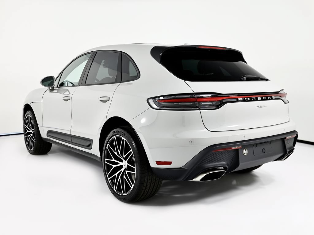 New 2026 Porsche Macan AWD/4WD image 3