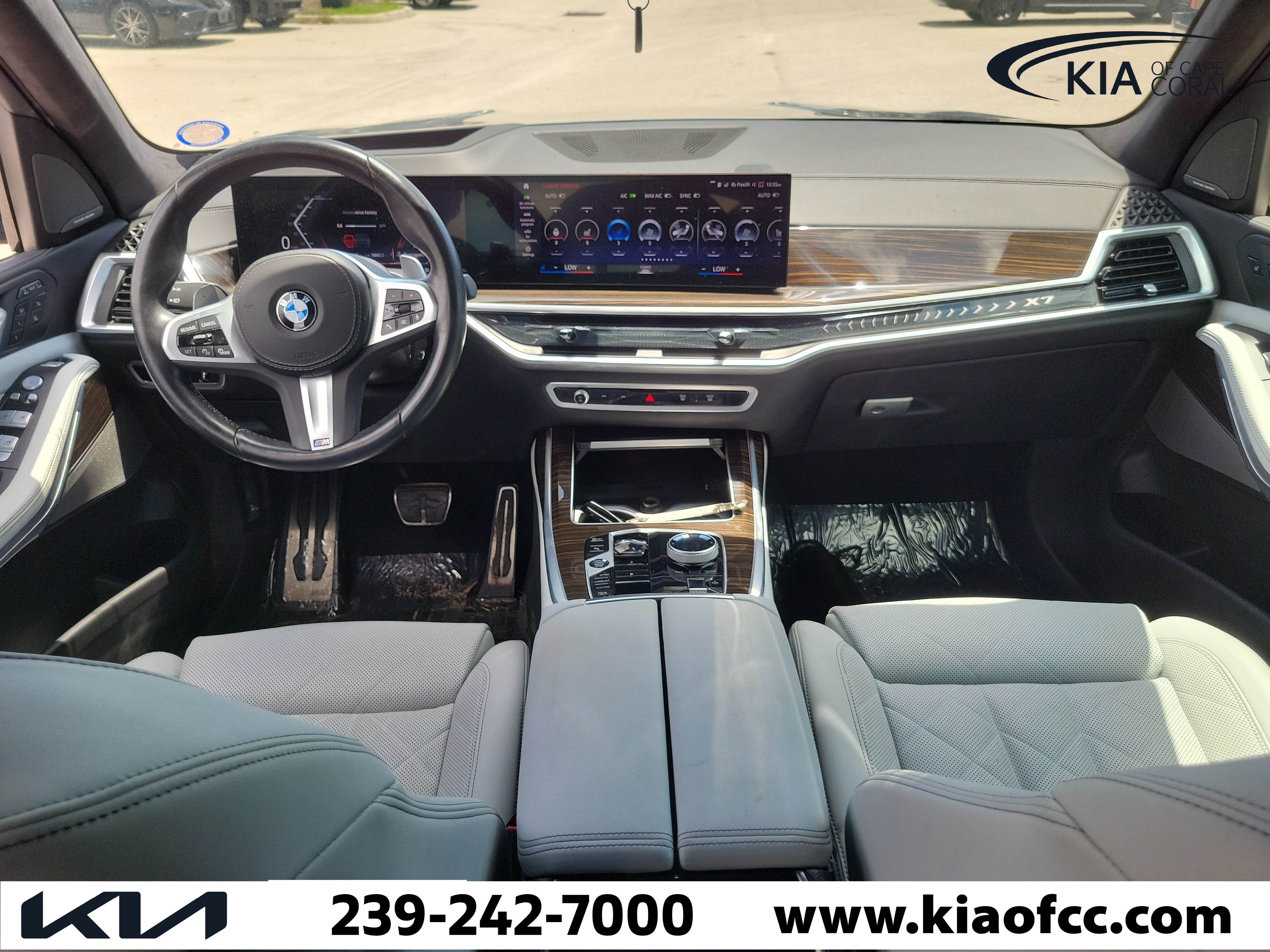 Used 2023 BMW X7 xDrive40i w/ Executive Package AWD/4WD image 19