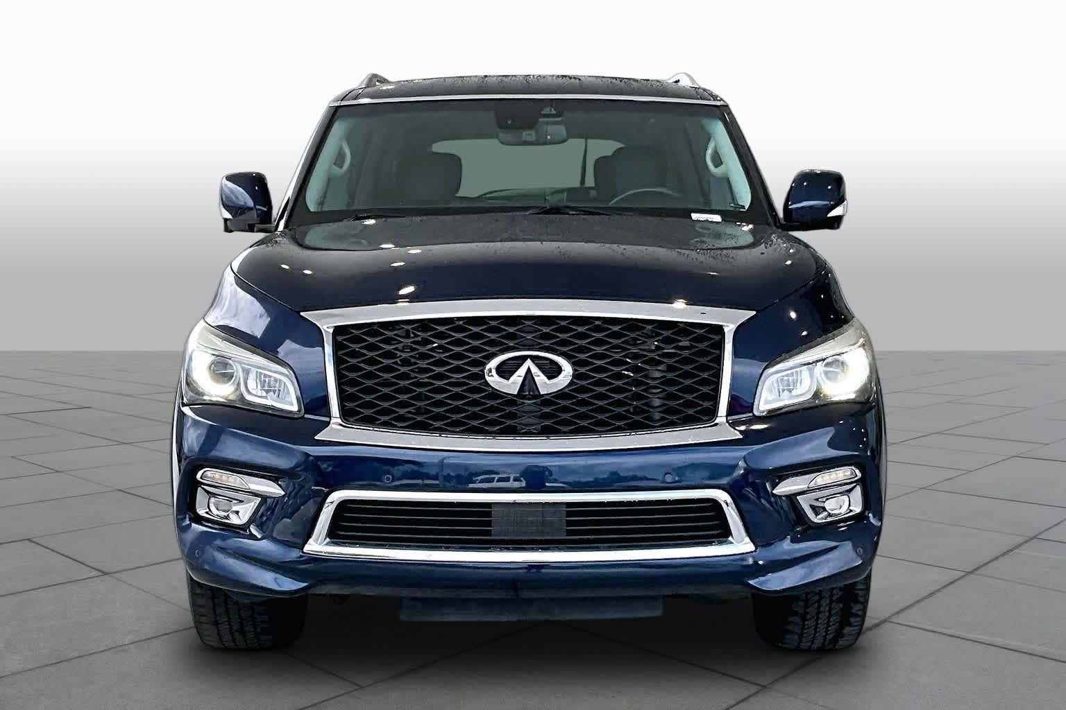 Used 2017 INFINITI QX80 2WD w/ Driver Assistance Package image 3