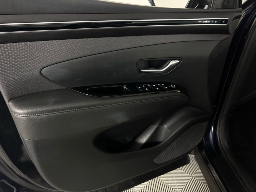 Used 2022 Hyundai Tucson Limited w/ Cargo Package image 27