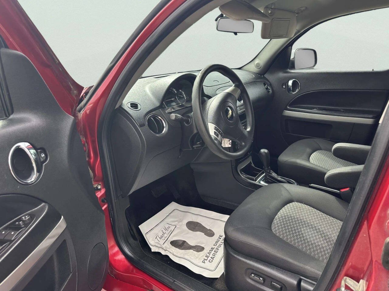 Used 2010 Chevrolet HHR LT FWD image 13