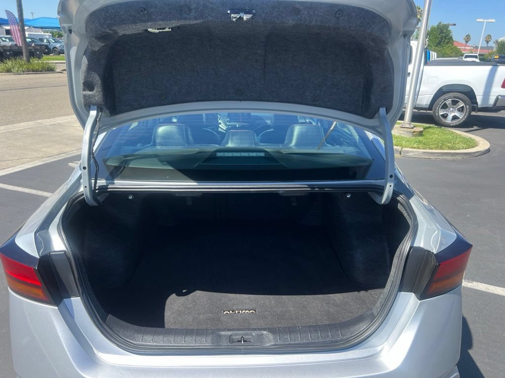 Used 2025 Nissan Altima 2.5 SR FWD image 51