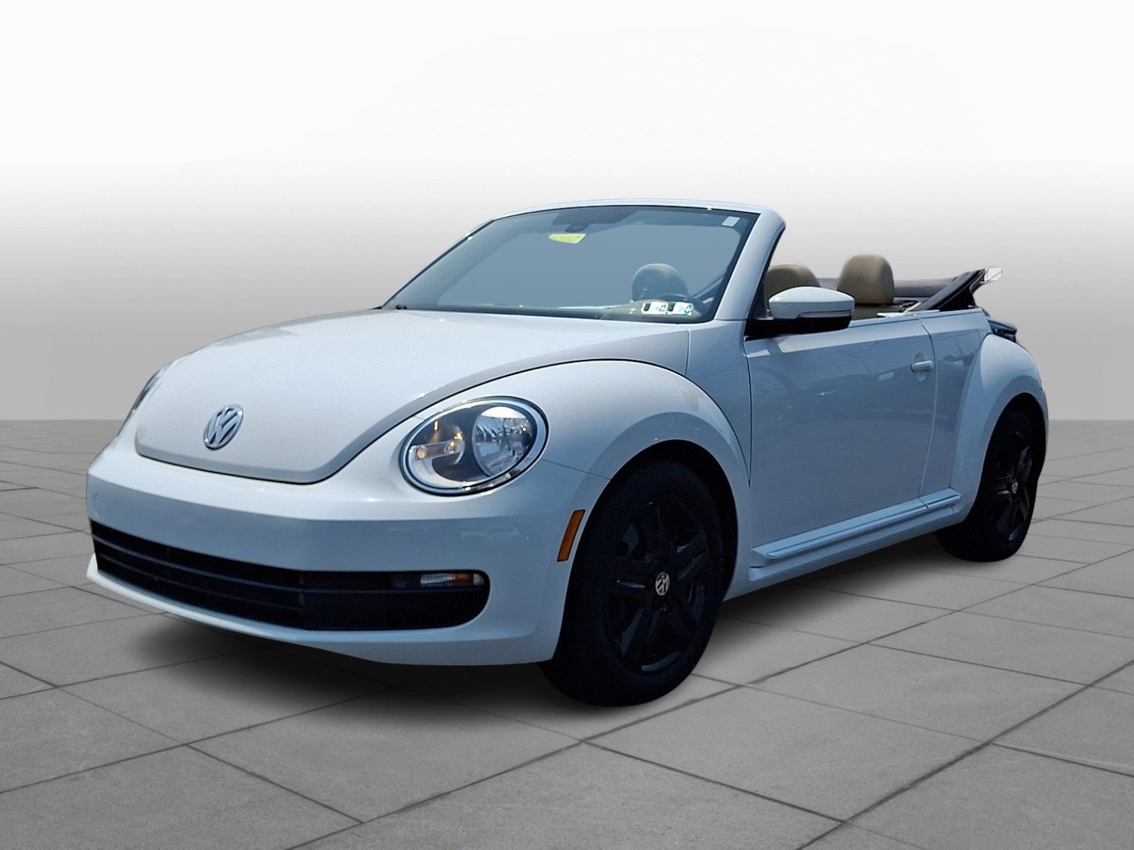 Used 2016 Volkswagen Beetle 1.8T S FWD image 4
