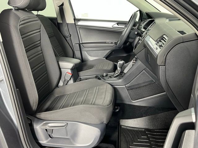 Used 2022 Volkswagen Tiguan S image 31