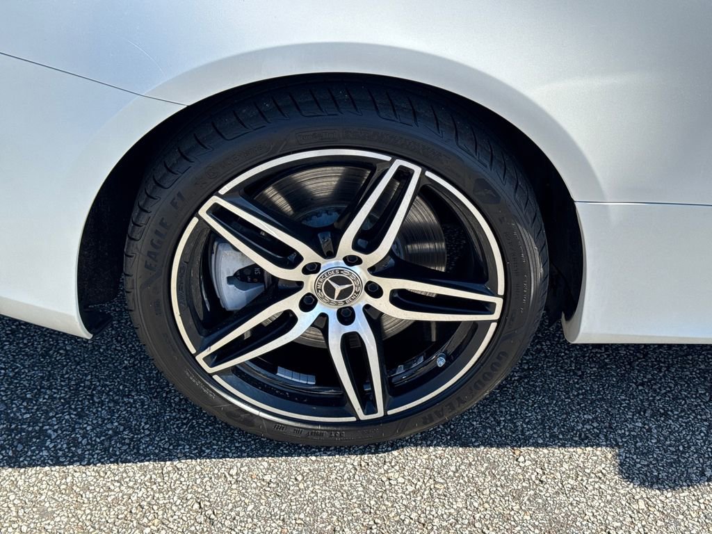 Used 2018 Mercedes-Benz E 400 E 400 image 16