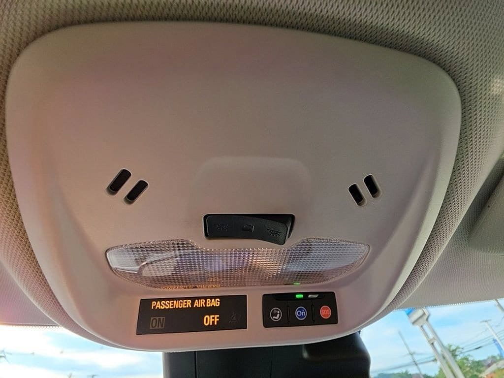 Used 2025 Chevrolet Trax ACTIV FWD image 21