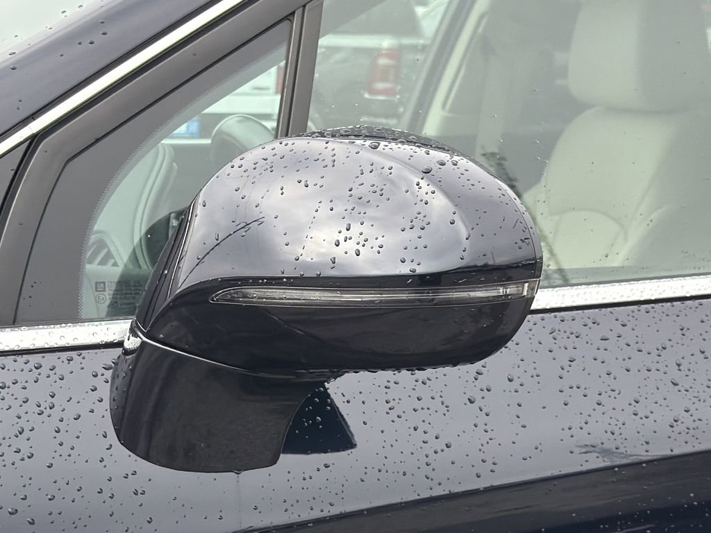 Used 2020 Buick Envision Essence w/ Experience Buick Package image 36