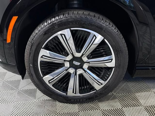 New 2025 Cadillac Escalade IQ Luxury 2 AWD/4WD image 10