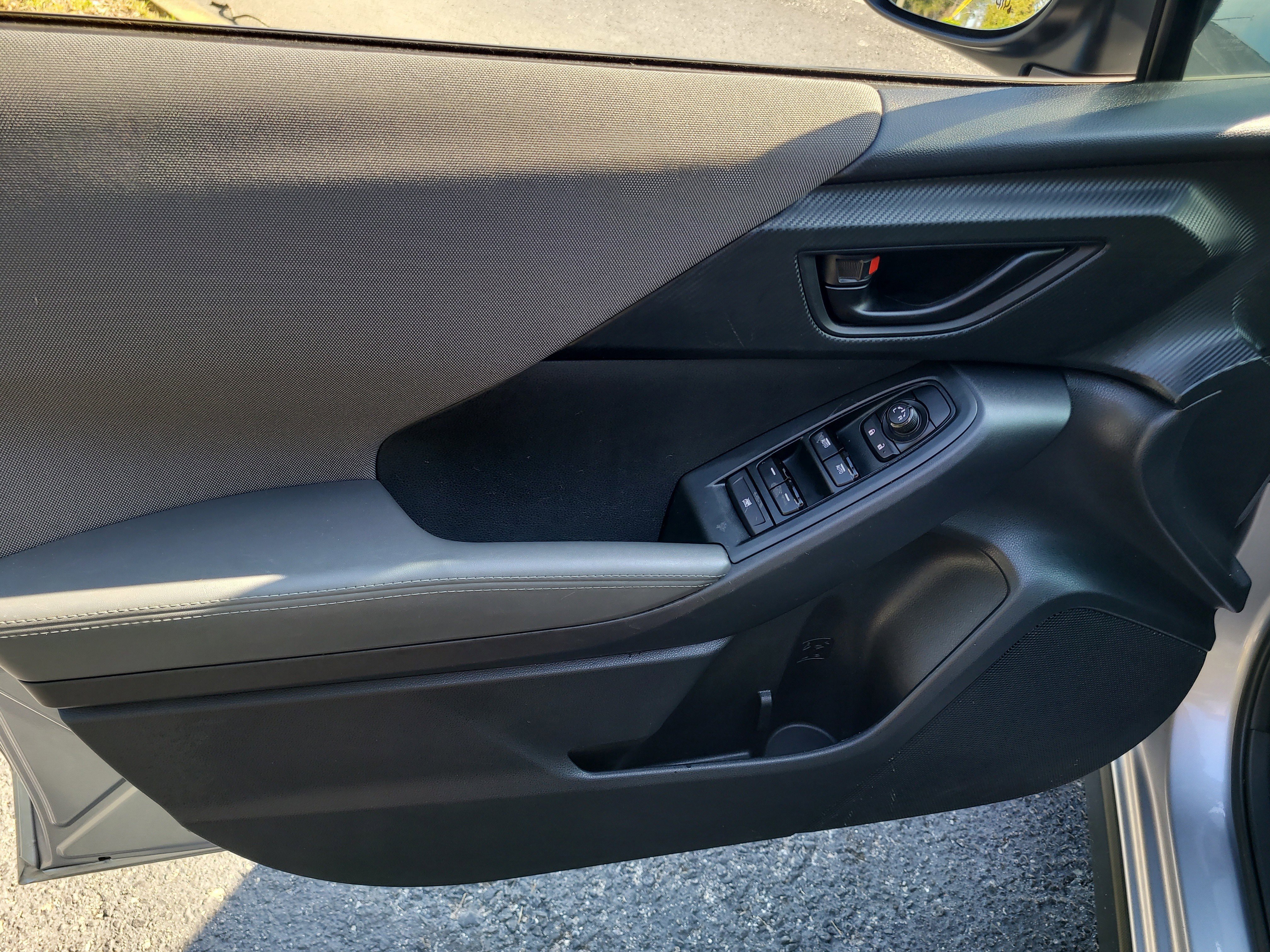 Used 2024 Subaru Crosstrek 2.0i Premium image 16