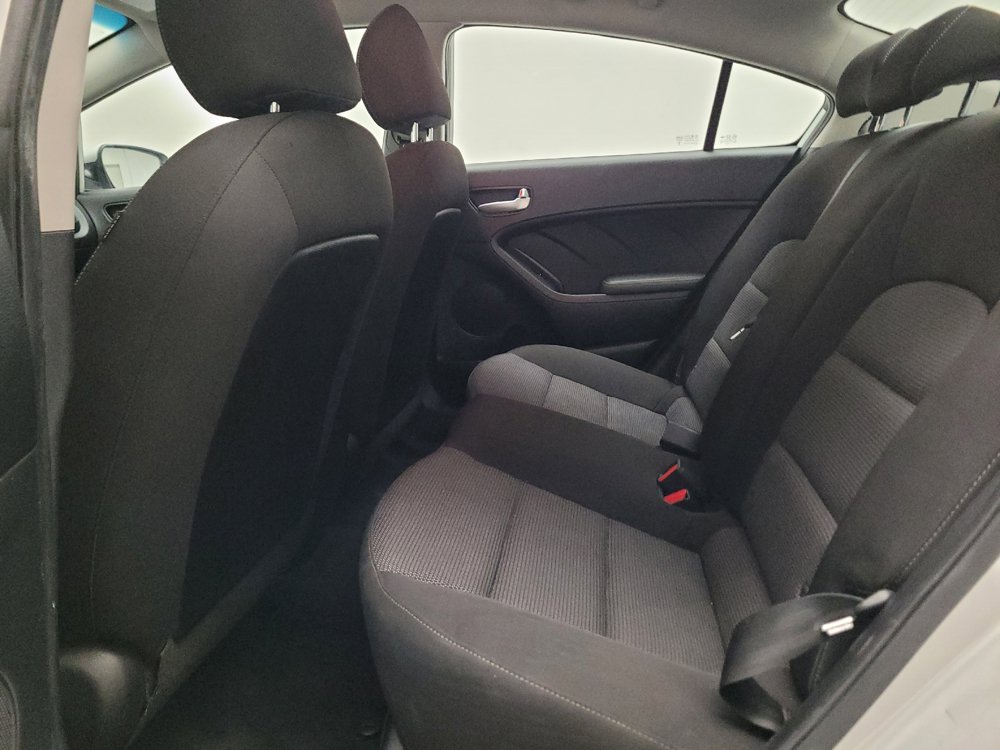 Used 2017 Kia Forte LX FWD image 18