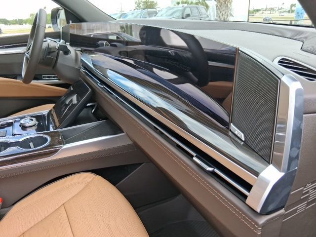 New 2026 Cadillac Escalade ESV Luxury w/ LPO, Floor Liner Package RWD image 15