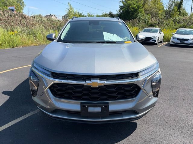 Used 2025 Chevrolet Trax LT w/ Driver Confidence Package FWD image 10