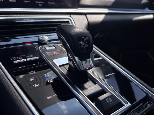 Certified 2023 Porsche Panamera Platinum Edition RWD image 21