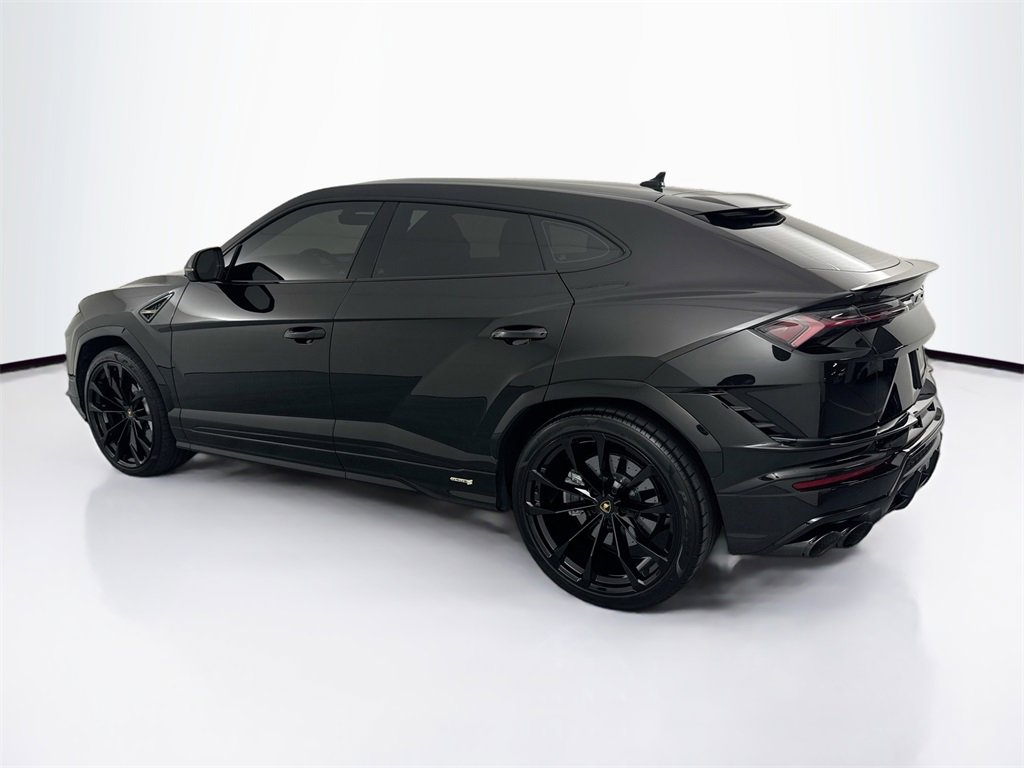 Used 2024 Lamborghini Urus S image 7