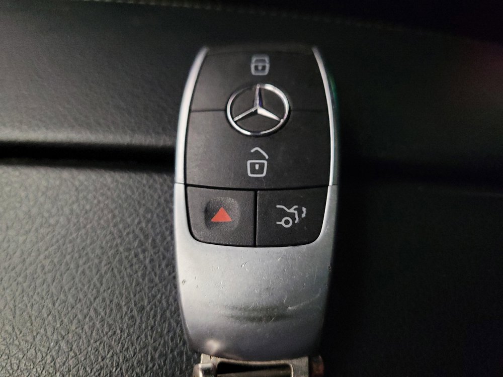 Used 2019 Mercedes-Benz C 300 Sedan image 32