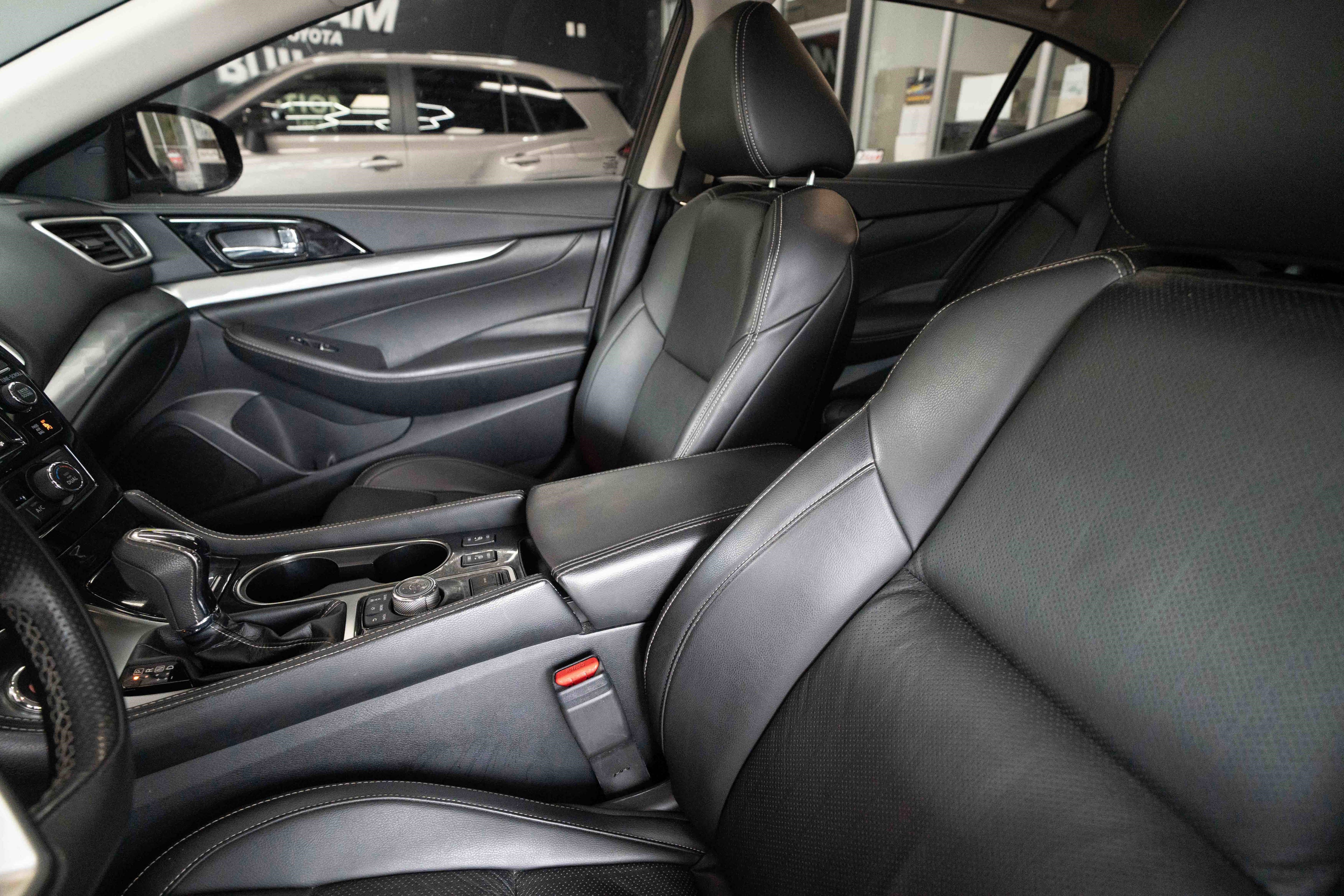 Used 2022 Nissan Maxima SV w/ Floor Mat Group image 10