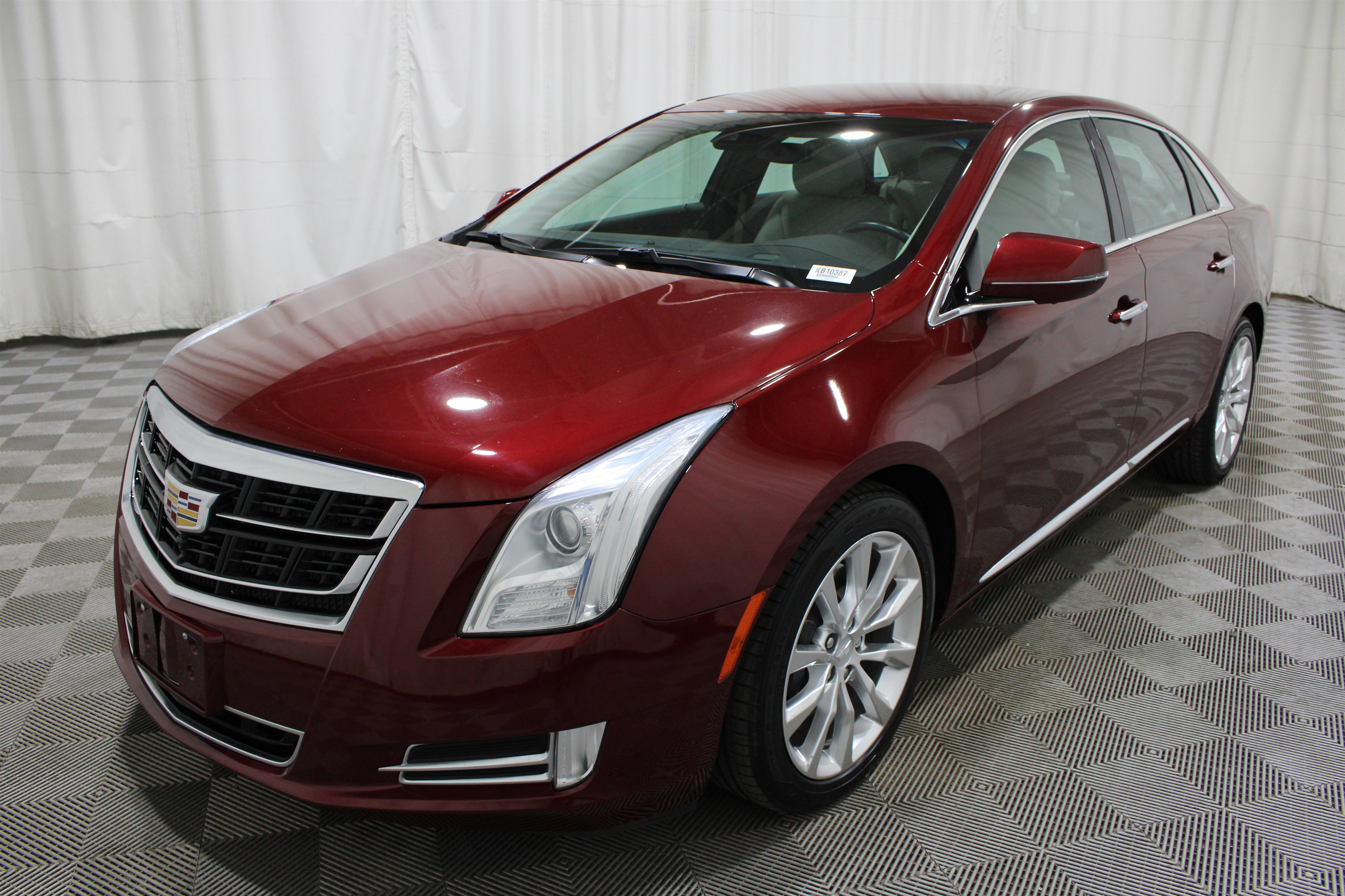 Used 2016 Cadillac XTS Luxury w/ Driver Awareness Package image 39