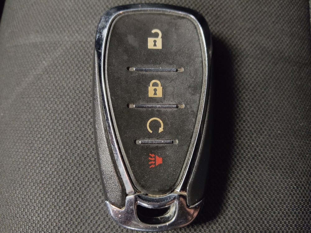 Used 2021 Chevrolet Trax LT w/ LT Convenience Package image 32