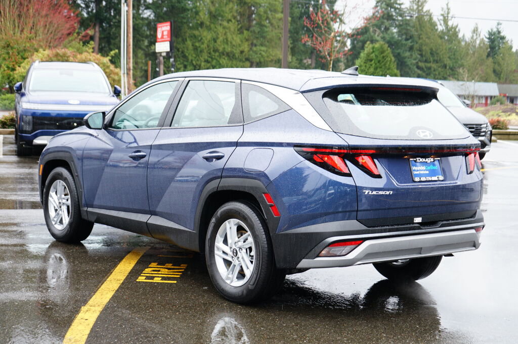Certified 2025 Hyundai Tucson SE FWD image 5