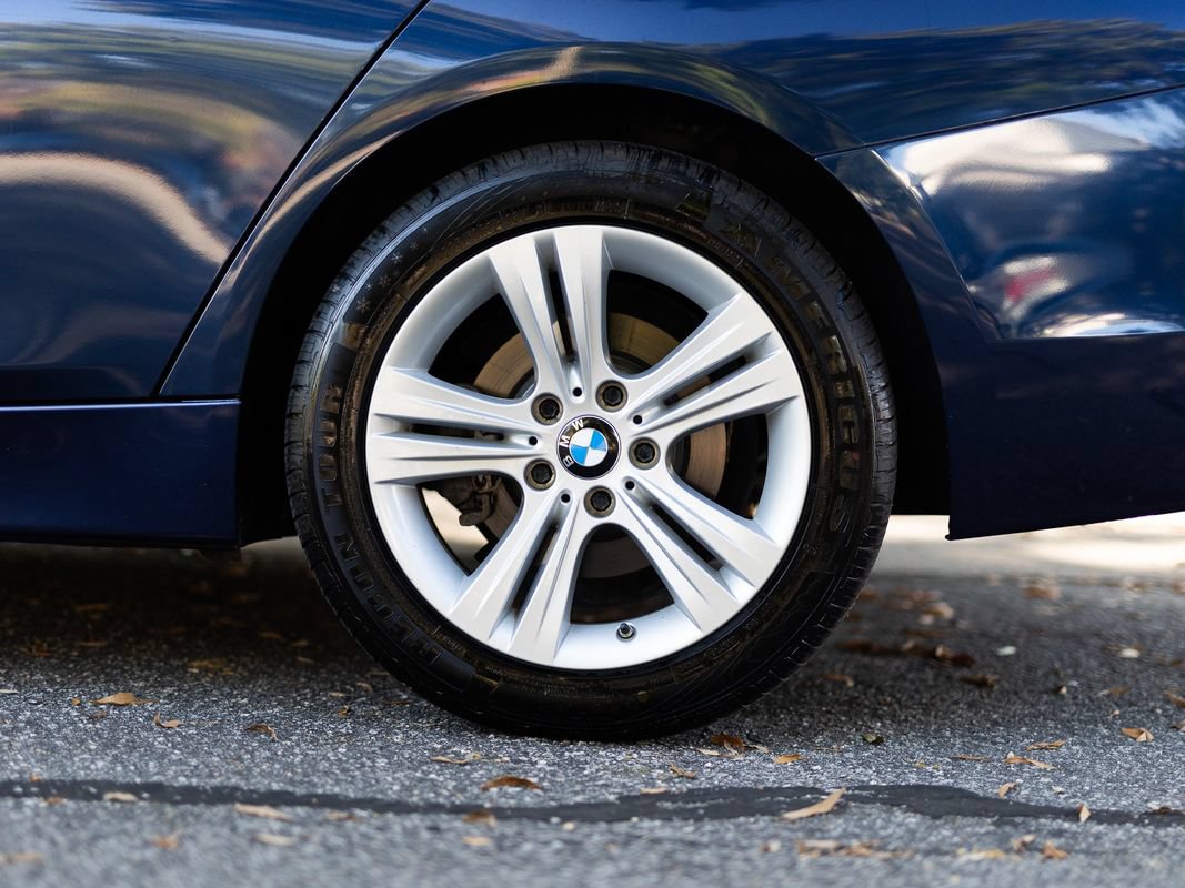 Used 2016 BMW 328i xDrive Sedan AWD/4WD image 12