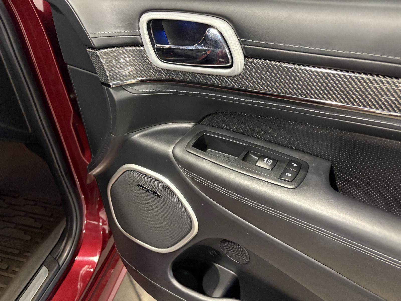 Used 2018 Jeep Grand Cherokee Trackhawk AWD/4WD image 44