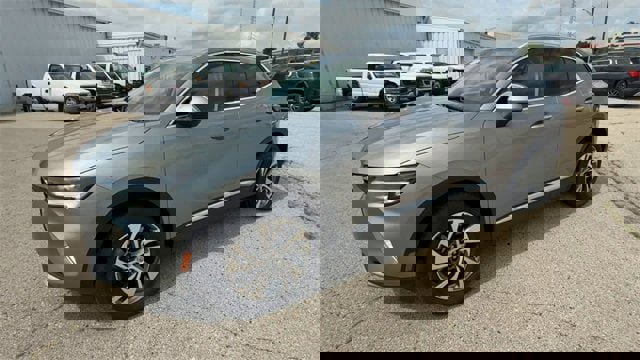 Used 2023 Buick Envision Essence image 35