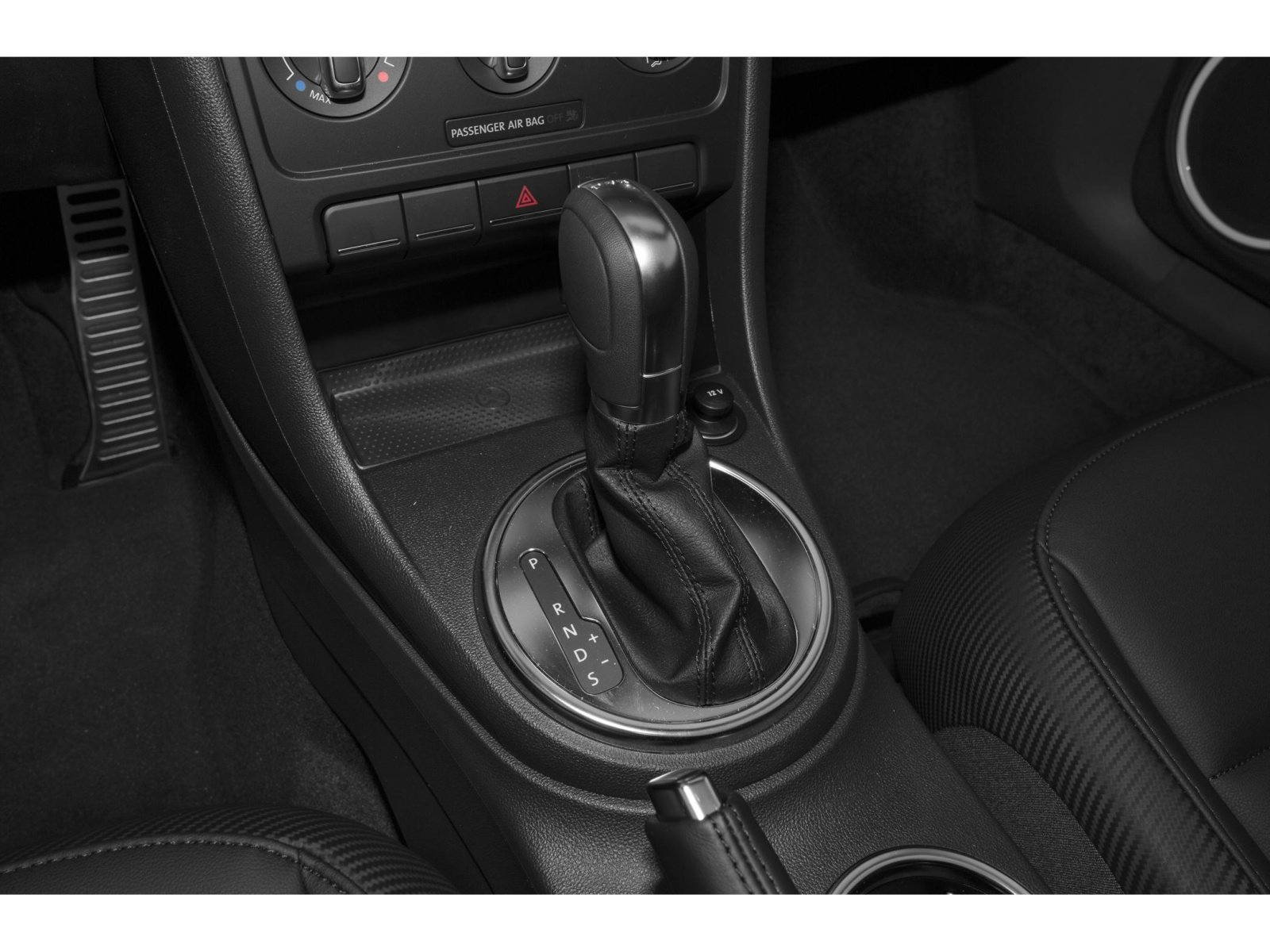 Used 2015 Volkswagen Beetle 1.8T FWD image 8
