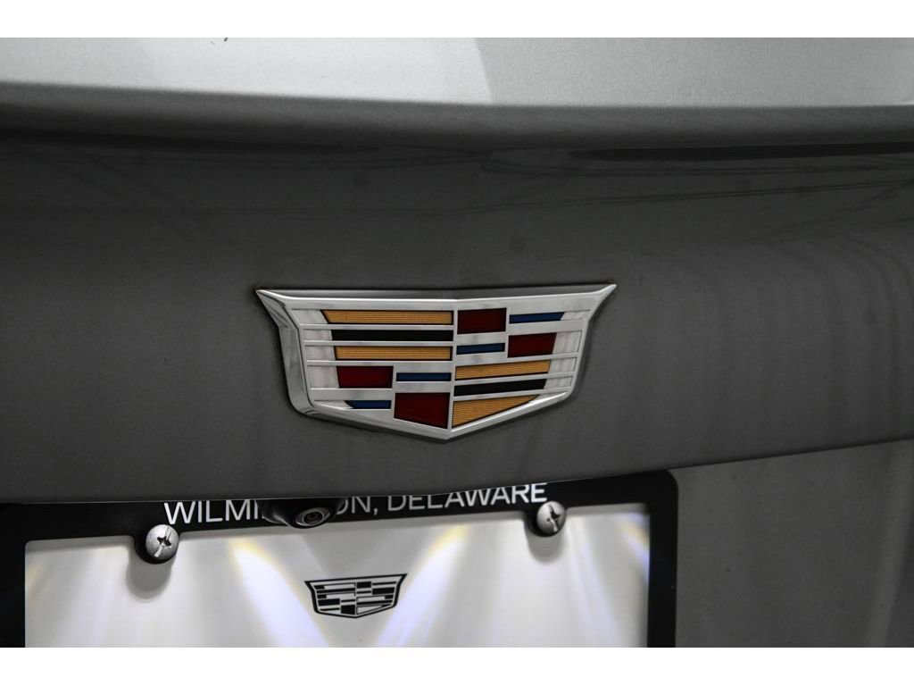Used 2023 Cadillac XT4 Luxury w/ Cold Weather Package FWD image 53