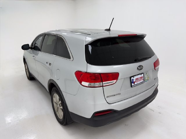Used 2018 Kia Sorento L FWD image 37