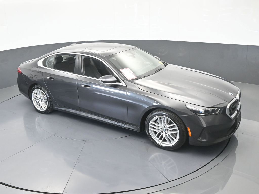 Used 2024 BMW 530i xDrive image 70
