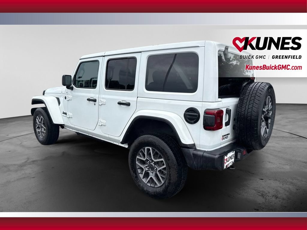 Used 2025 Jeep Wrangler Unlimited Sahara AWD/4WD image 12