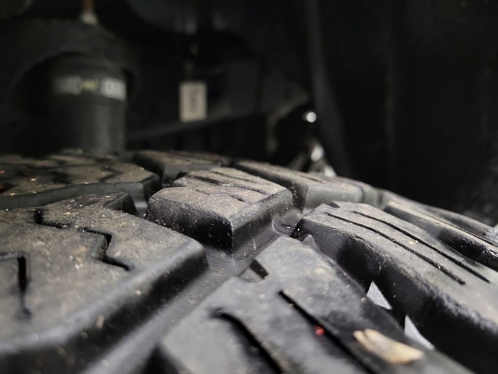 Used 2022 Toyota Tacoma SR5 w/ Trail Edition image 17