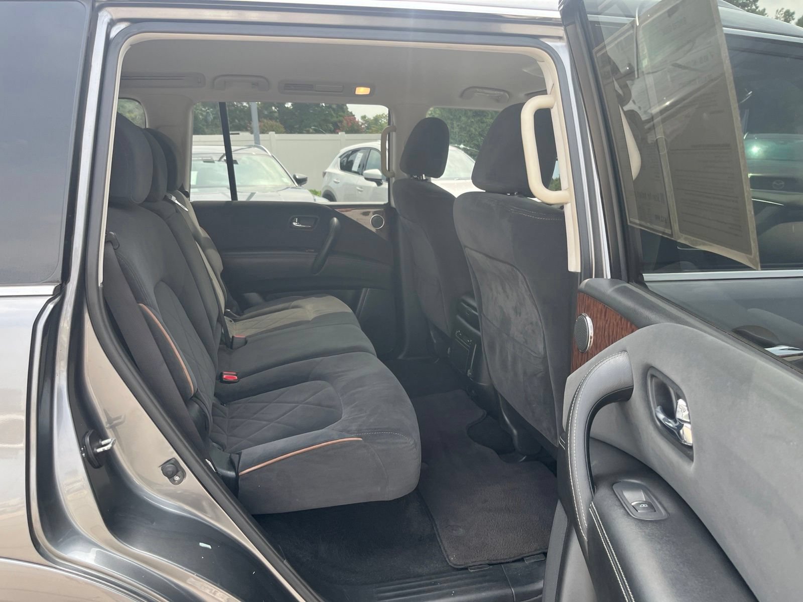 Used 2019 Nissan Armada SV w/ Driver Package RWD image 33