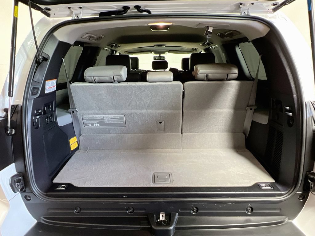 Used 2016 Toyota Sequoia Limited w/ Safety & Convenience Package AWD/4WD image 23