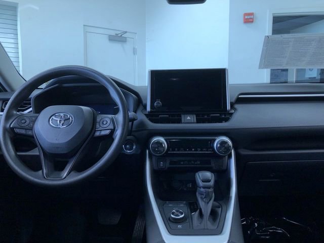 Certified 2025 Toyota RAV4 XLE AWD/4WD image 17