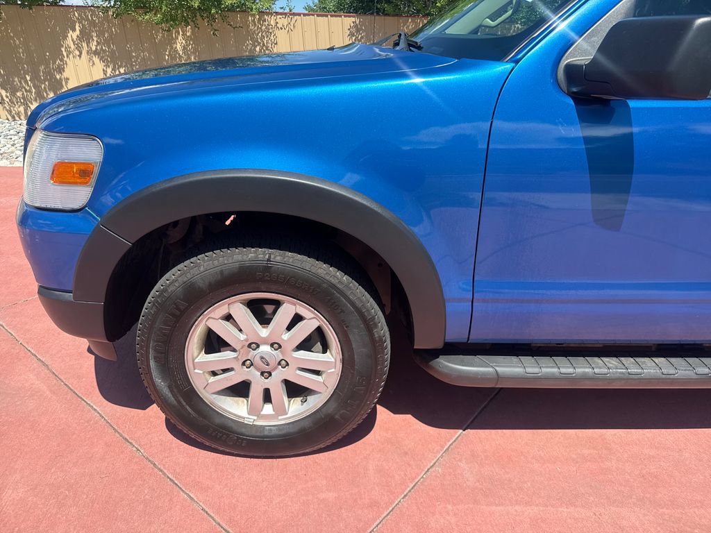 Used 2010 Ford Explorer Sport Trac XLT AWD/4WD image 33