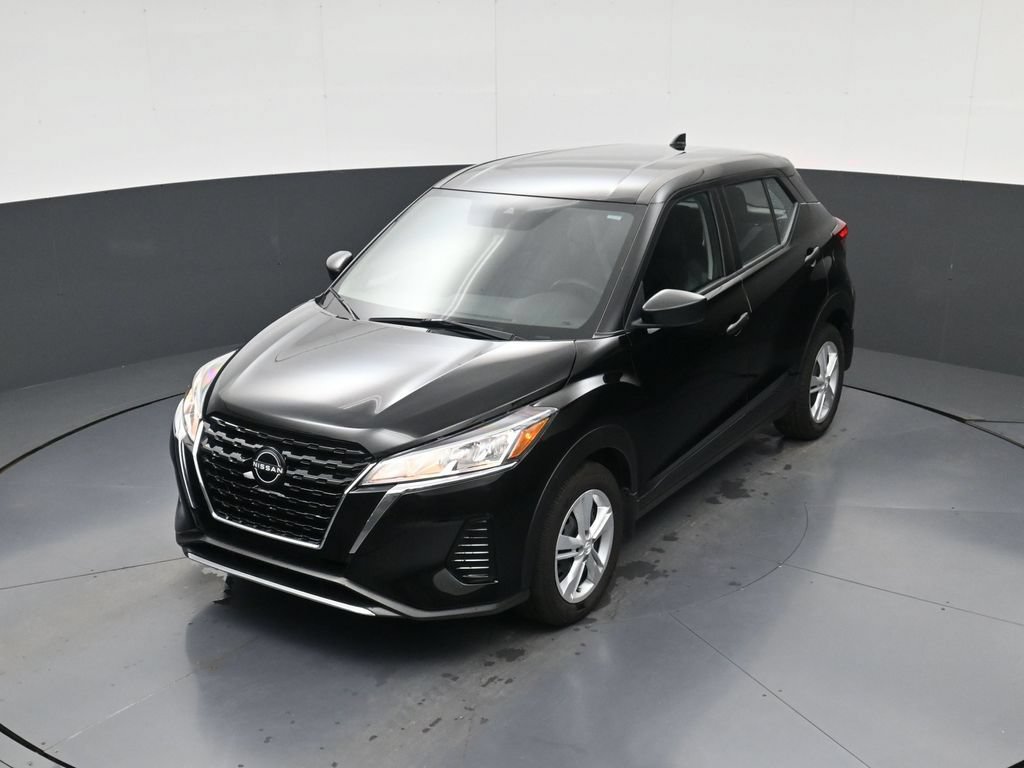 Certified 2025 Nissan Kicks Play S FWD image 29