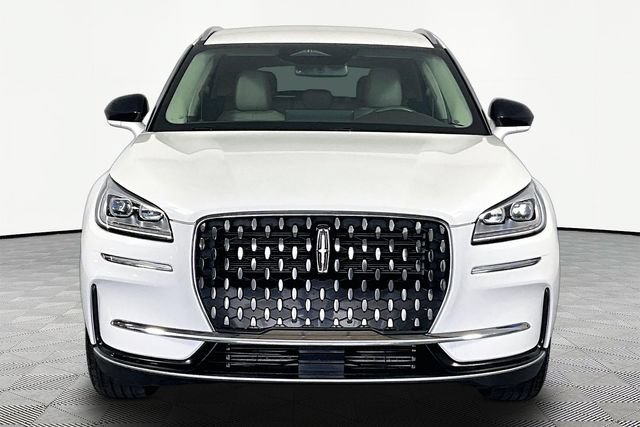 Used 2023 Lincoln Corsair Reserve FWD image 3