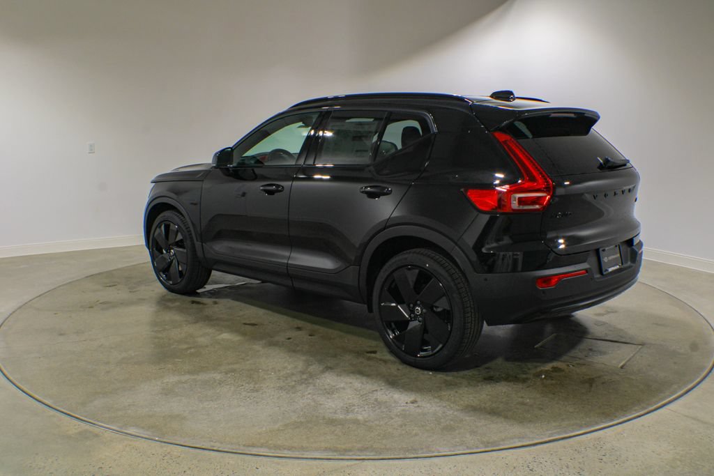 New 2026 Volvo XC40 B5 Ultra w/ Climate Package AWD/4WD image 3