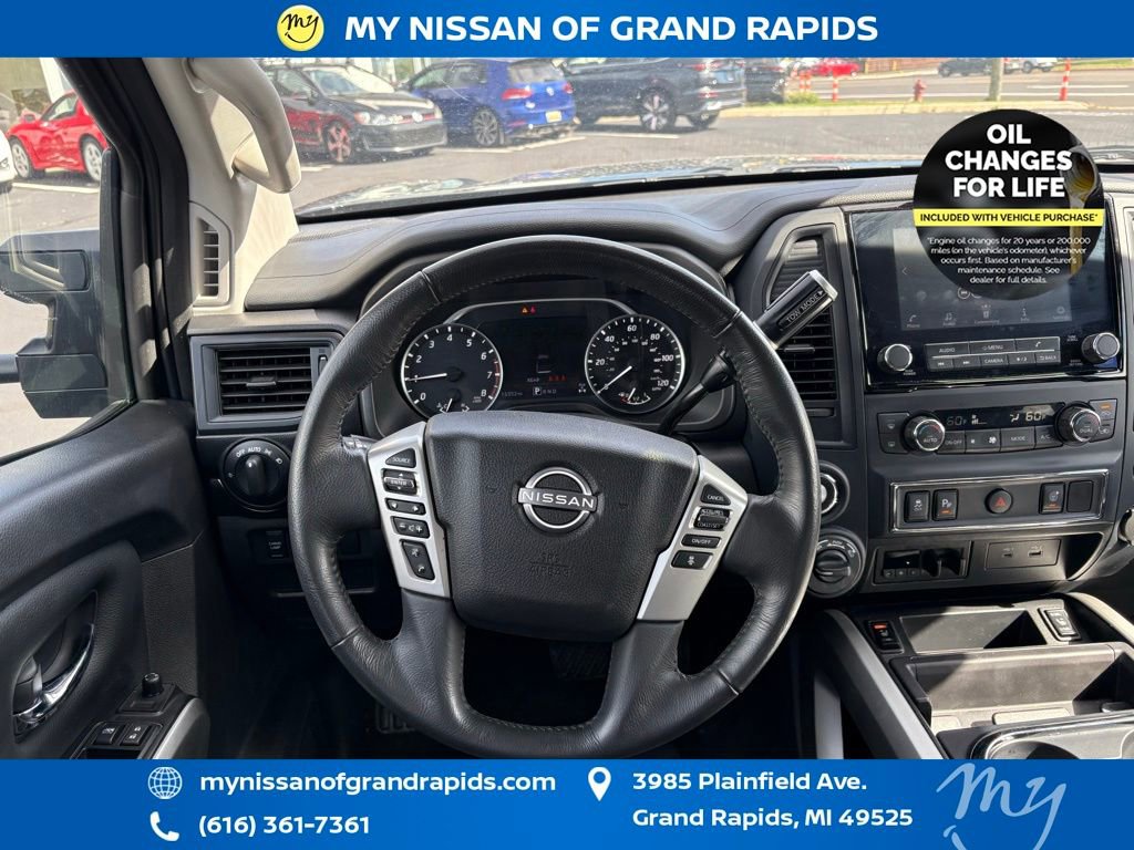 Used 2024 Nissan Titan SV w/ SV Convenience Package image 20