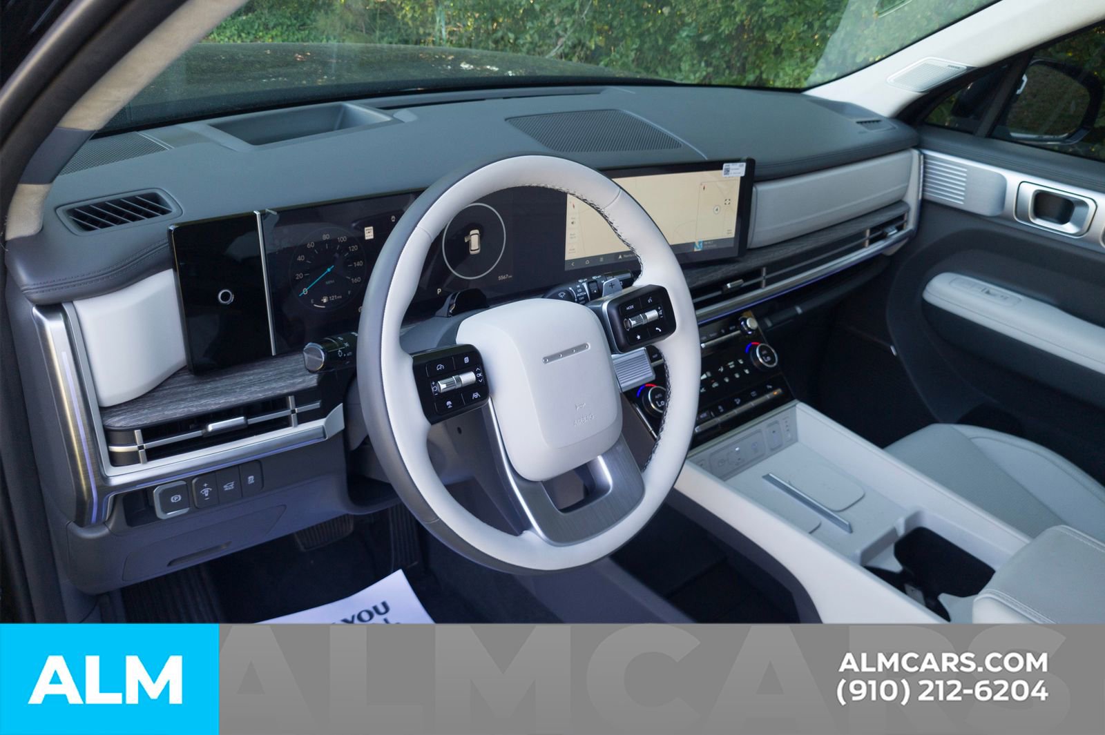 Used 2025 Hyundai Santa Fe Calligraphy image 16