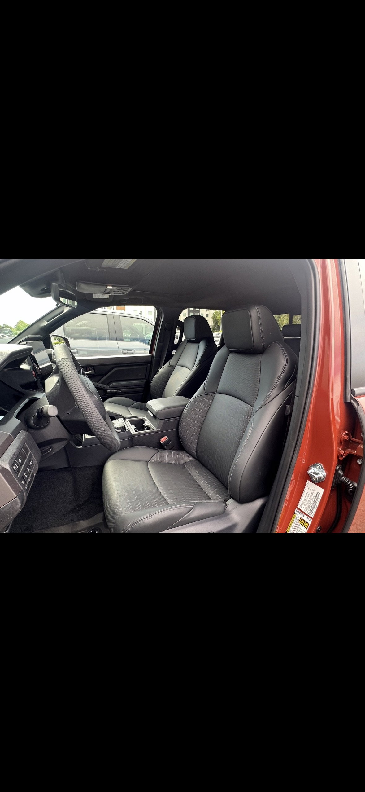 Used 2025 Toyota Tacoma TRD Sport image 12