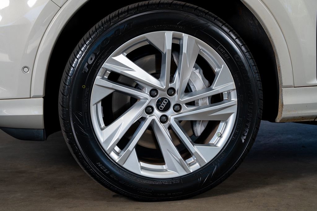 Used 2023 Audi Q7 2.0T Premium AWD/4WD image 26